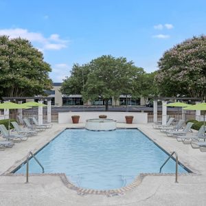 La Calera pool amenity